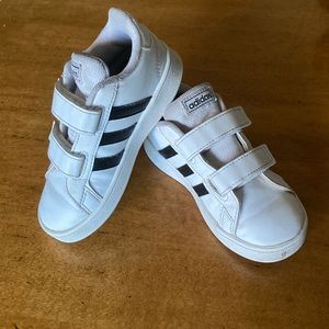 ADIDAS Grand Court 2.0 Velcro Toddler Shoes
